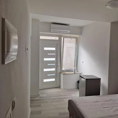 Apartment Ada
